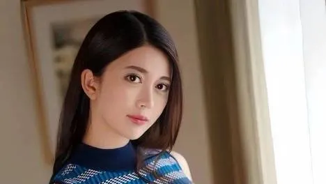 天呐！这位岛国00后太美了，大长腿好绝啊