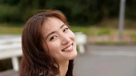 一眼沦陷！纯欲顶流女神，美到骨子里的温柔与性感