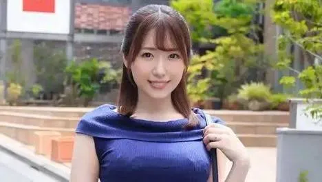 这位空姐出身的神颜小姐姐，简直是行走的"心动制造机"！